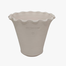 Load image into Gallery viewer, Ben Wolff white scallop pot