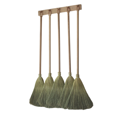 farmhouse everyday broom