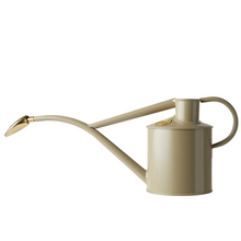 Load image into Gallery viewer, Haws England "rowley ripple" watering can - 2 pint