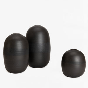 Eric Bonnin orb "Will" vase, black stoneware
