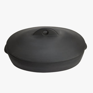 Barro Negro oval lidded roaster