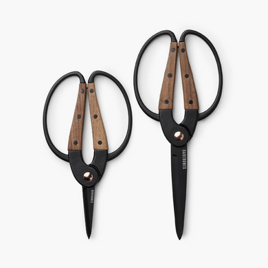 walnut garden scissors