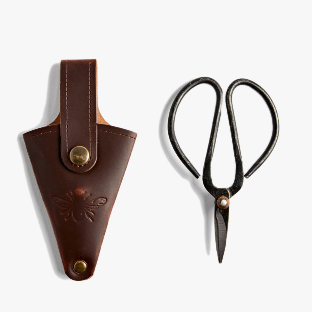 garden scissors in leather pouch
